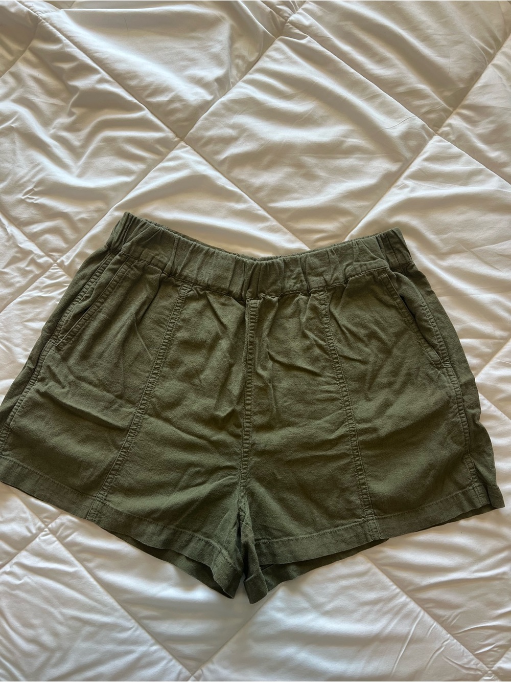 Women's Olive Green Linen Blend Casual Elastic Waist Shorts